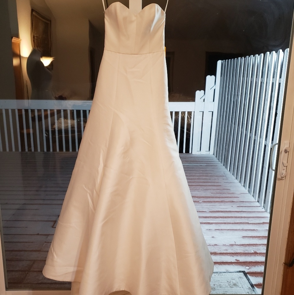 Sample Amsale Dress
